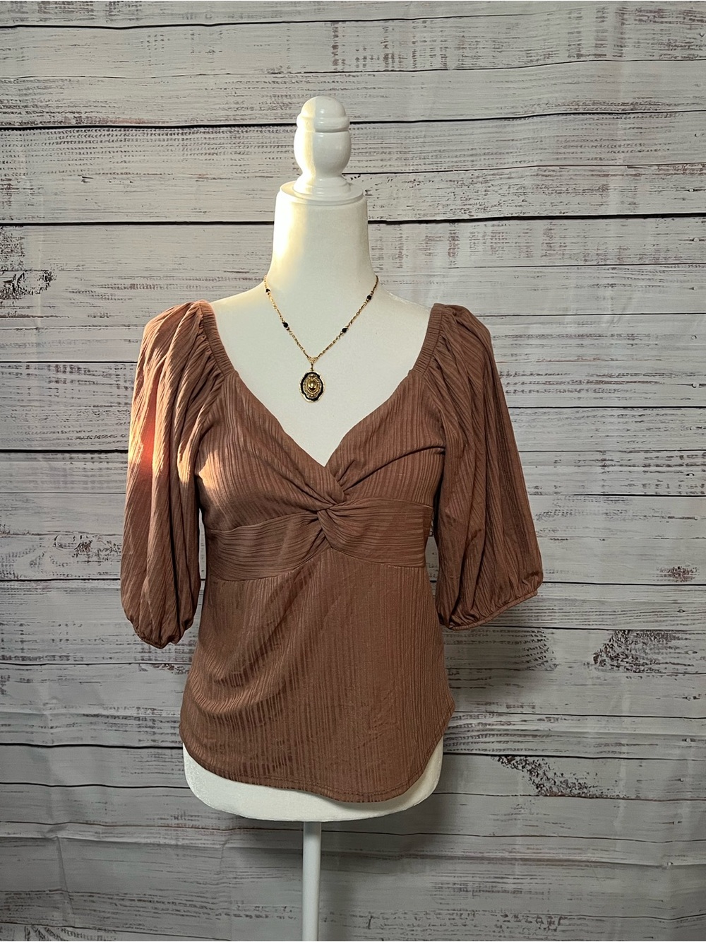 Who What Wear Rust Brown Twist Front Puff Sleeve Top